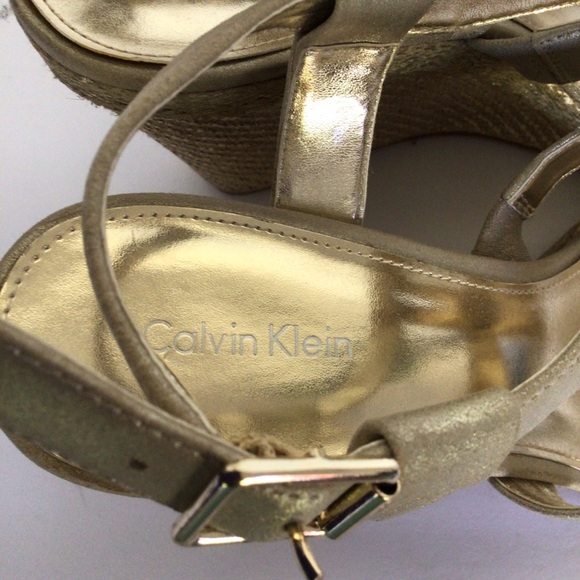 CALVIN KLEIN GOLD CAGED WEDGES SI… - Picture 7 of 13